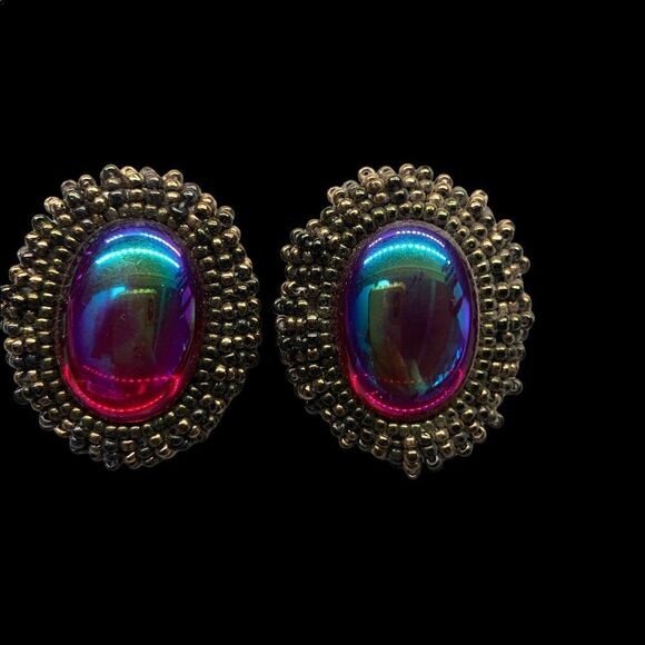 -Vintage red European iridescent glass w/ ox gold beaded earrings pierced art - Picture 6 of 10